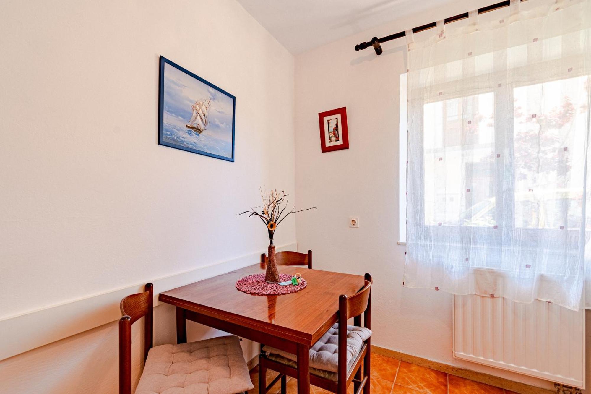 Apartments And Rooms With Parking Space Mali Ston Room photo